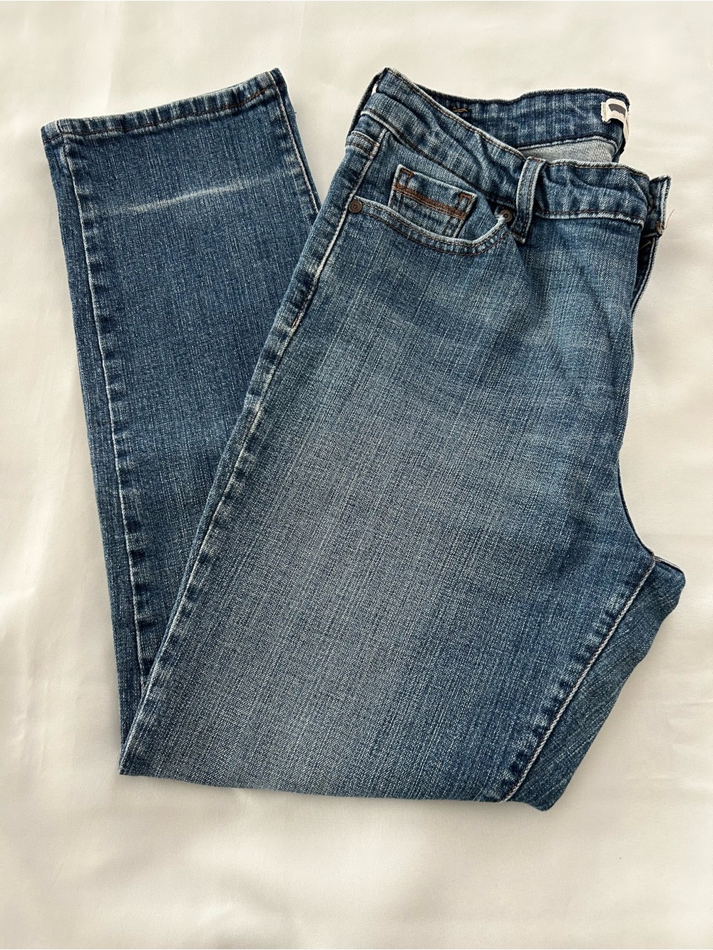 Women’s Levi Blue Denim Jeans Mid Rise Size 14 Short